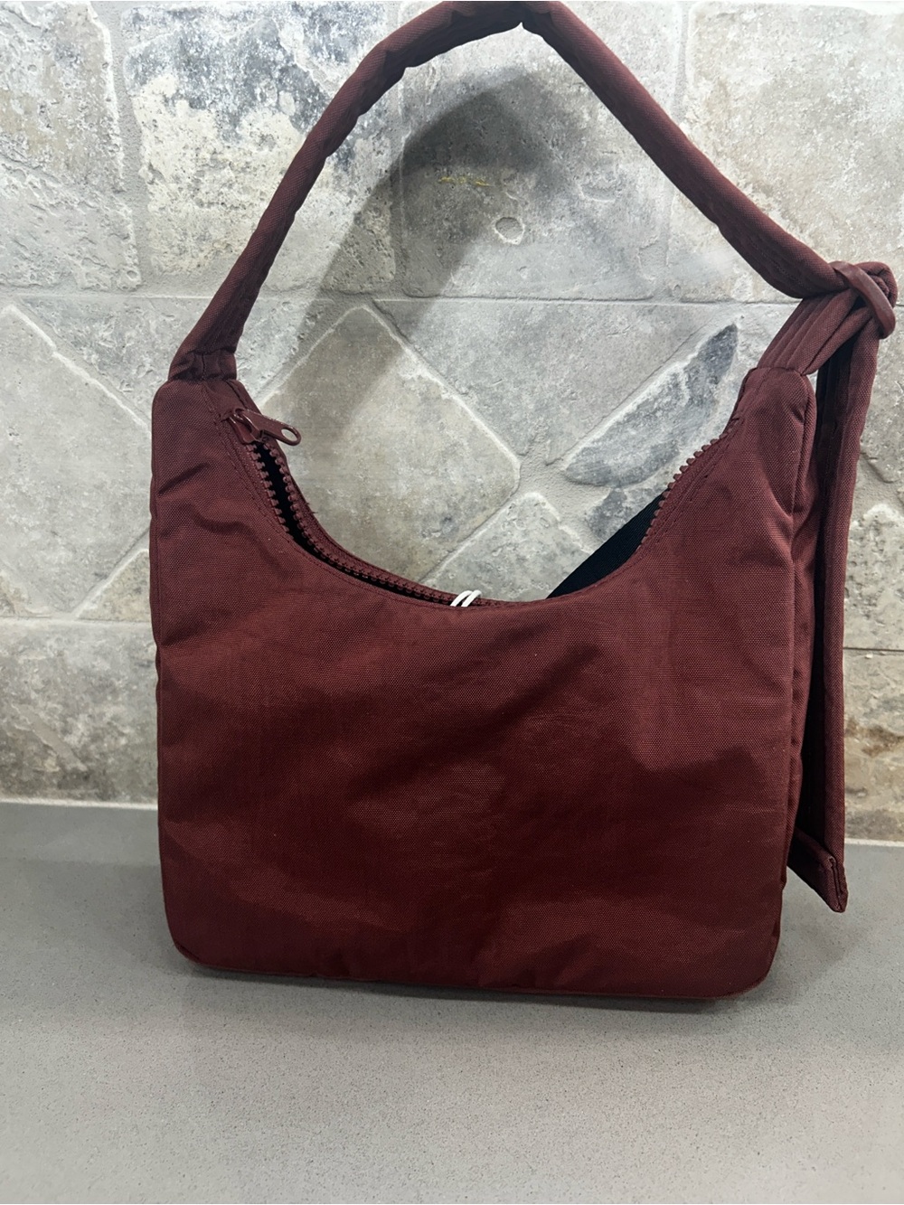 BAGGU Maroon Shoulder Bag - Picture 5 of 12